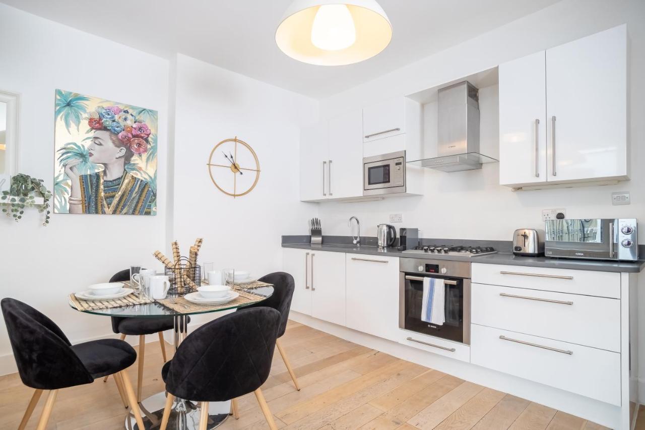 Perfect For Business & Corporate Stays - Three Bed With City View Shoreditch Londra Exterior foto
