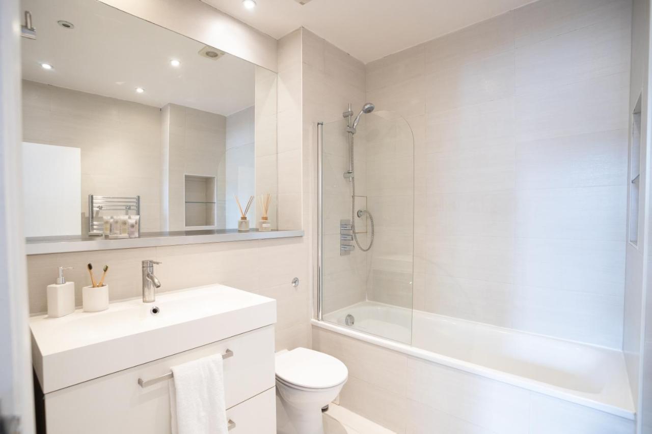 Perfect For Business & Corporate Stays - Three Bed With City View Shoreditch Londra Exterior foto