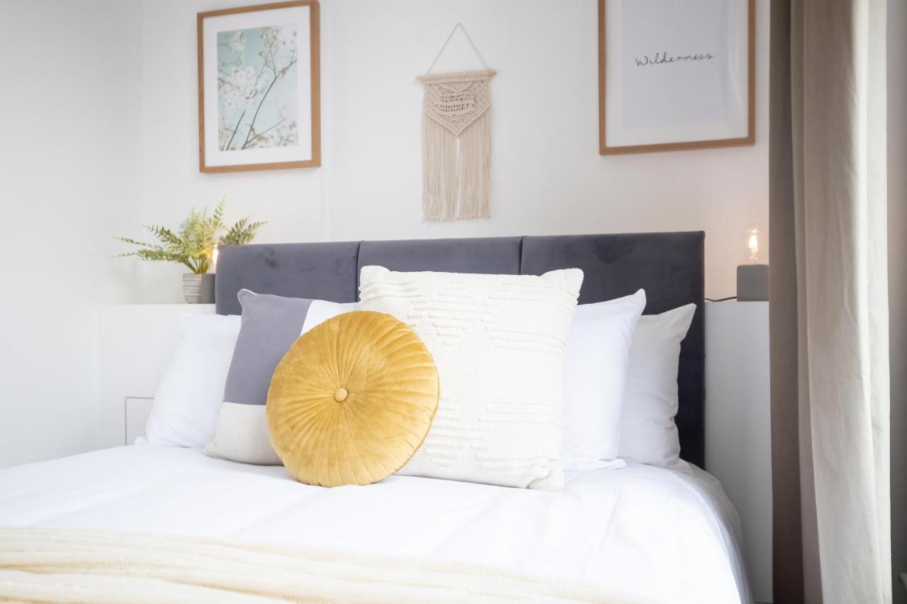 Perfect For Business & Corporate Stays - Three Bed With City View Shoreditch Londra Exterior foto