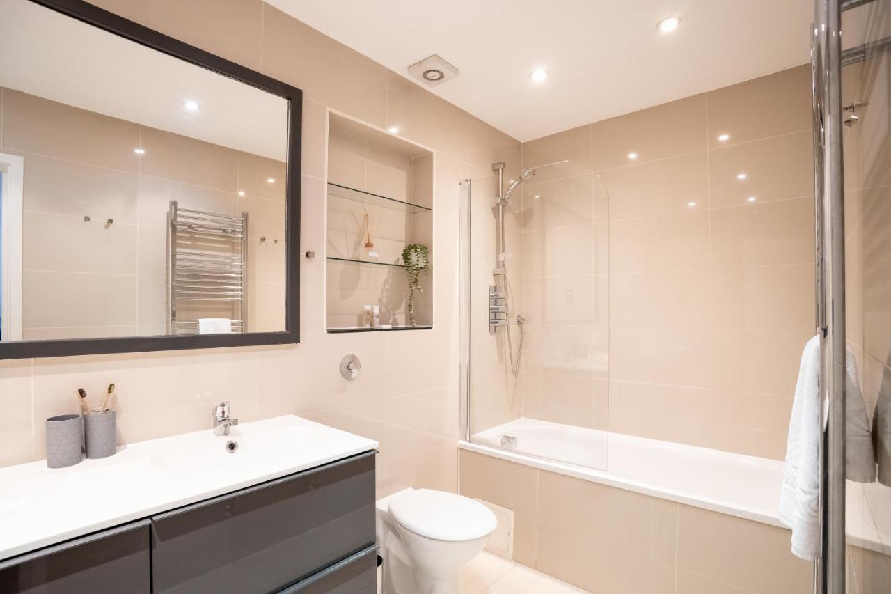 Perfect For Business & Corporate Stays - Three Bed With City View Shoreditch Londra Exterior foto